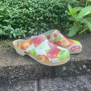 Troentorp Leather Clogs Size EU 37 Apple Print Swedish Sweden